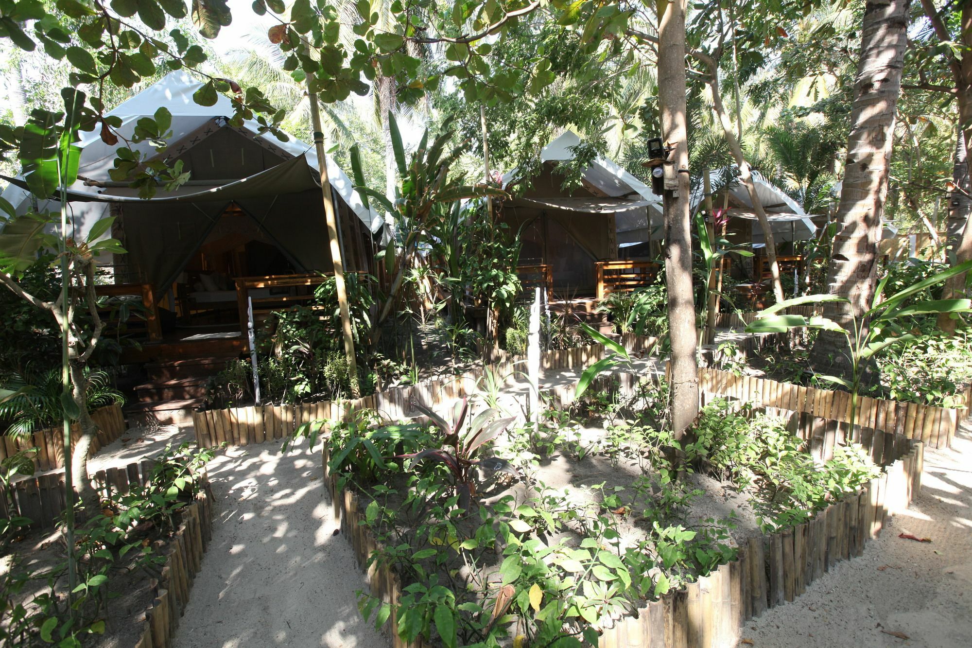 La Cocoteraie Ecolodge - Luxury Glamping Tents Gili Trawangan Exterior foto